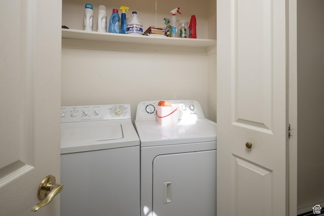 592 W Hale Ave, Moab, UT 84532 - laundry area with washer and dryer