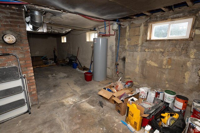 566 S Main St, Lyman, UT 84749 - below grade area with water heater and healthy amount of natural light