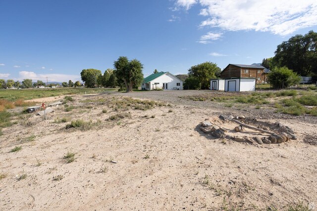 566 S Main St, Lyman, UT 84749 - view of yard