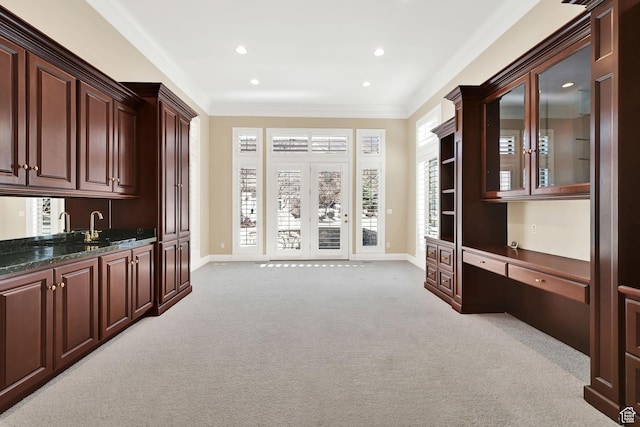 5210 Skyline Pkwy, Ogden, UT 84403 - interior space featuring a sink, baseboards, light colored carpet, ornamental molding, and recessed lighting