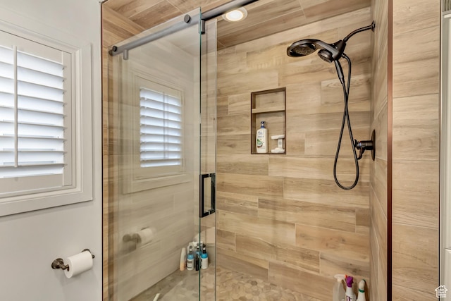 2768 W Country Classic Dr, Bluffdale, UT 84065 - bathroom featuring a shower stall