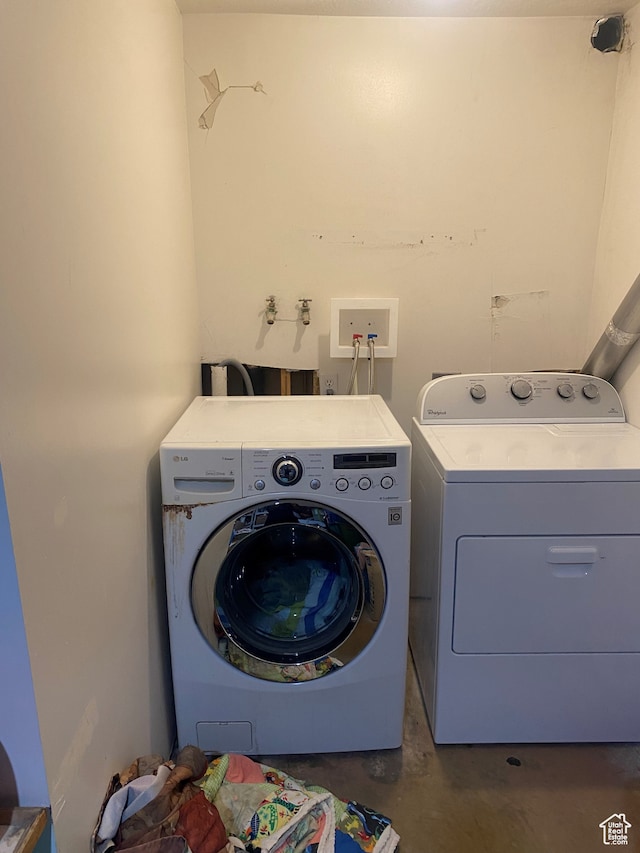 4310 S 2675 W, Roy, UT 84067 - clothes washing area with washer and clothes dryer