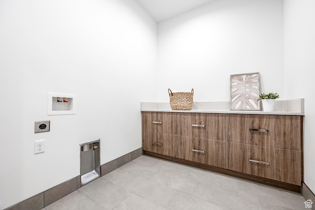 656 N E Capitol St, Salt Lake City, UT 84103 - laundry room with hookup for an electric dryer and hookup for a washing machine