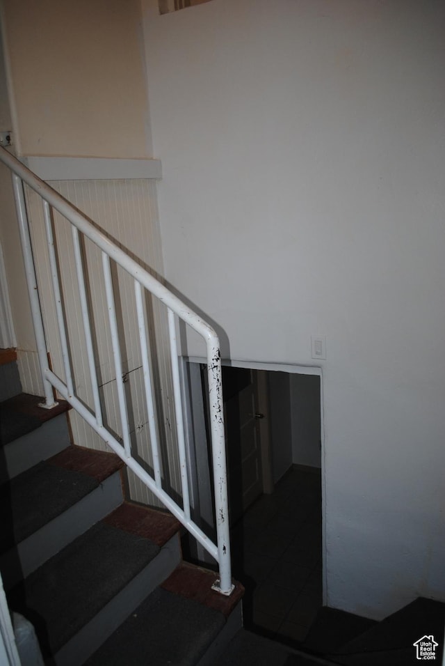 619 E 400 N, Logan, UT 84321 - view of stairway