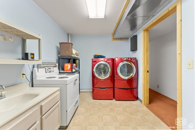 4245 S Artifact Dr, Cedar City, UT 84720 - clothes washing area with washer and dryer and sink