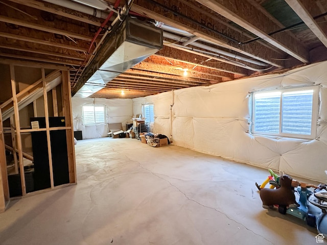 2142 W 3100 S, West Haven, UT 84401 - below grade area with plenty of natural light