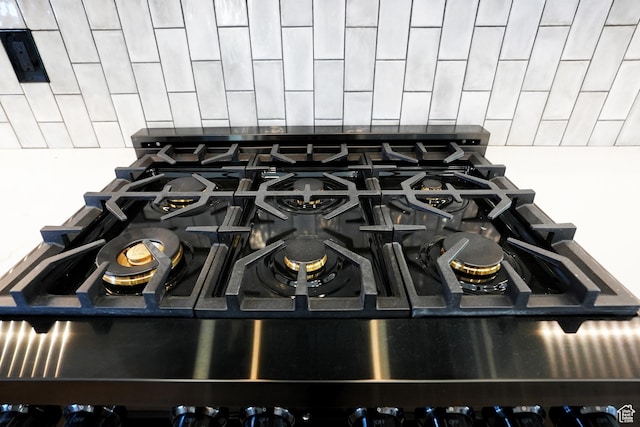 9542 Ridge Pine Rd, Heber City, UT 84032 - details featuring range with gas cooktop
