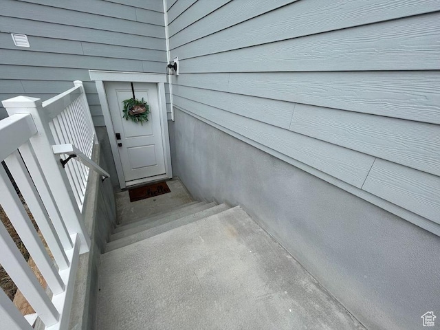 view of entrance to property