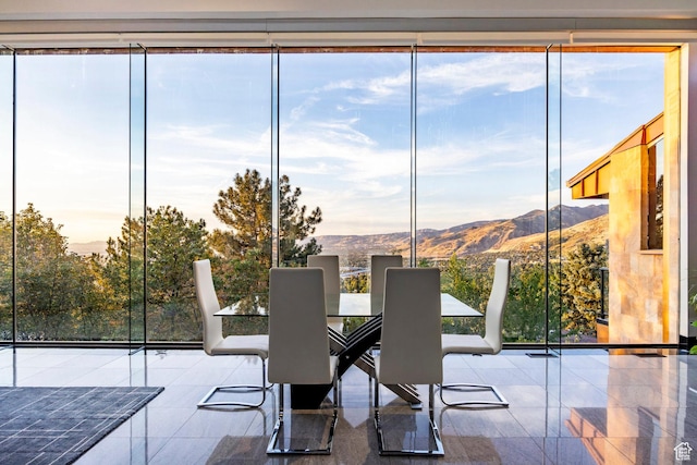 3809 E Thousand Oaks Cir, Salt Lake City, UT 84124 - sunroom / solarium with a mountain view
