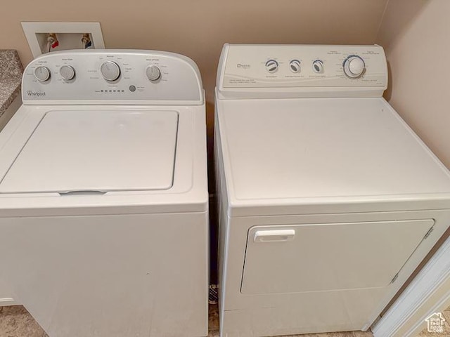 laundry room featuring laundry area and independent washer and dryer