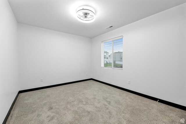 2867 S Greenhead Dr, Saratoga Springs, UT 84045 - unfurnished room featuring visible vents, baseboards, and carpet floors
