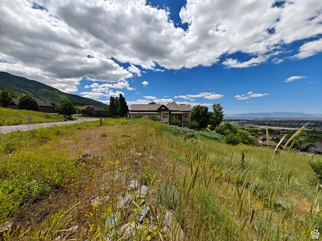 1563 N N Compton Rd, Farmington, UT 84025