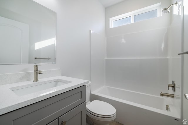 462 E 1035 S, Roosevelt, UT 84066 - full bathroom featuring vanity, toilet, and tub / shower combination