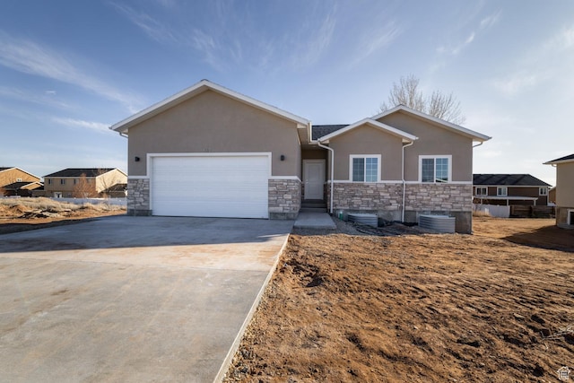 view of front of house featuring a garage