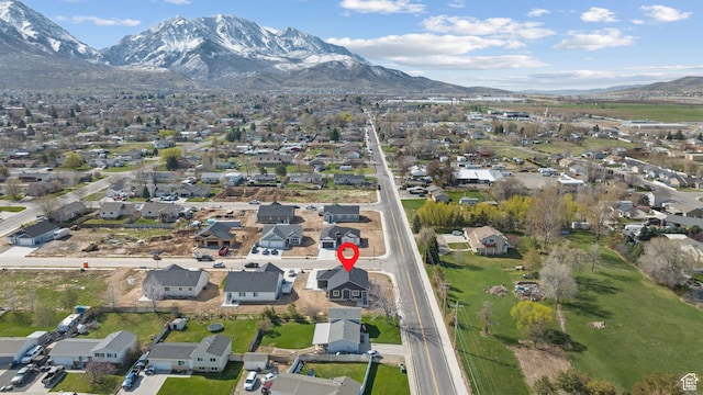 292 500 N, Santaquin, UT 84655 - drone / aerial view featuring a mountain view and a residential view