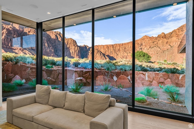 973 W Sipala Trl, Ivins, UT 84738 - sunroom featuring a mountain view