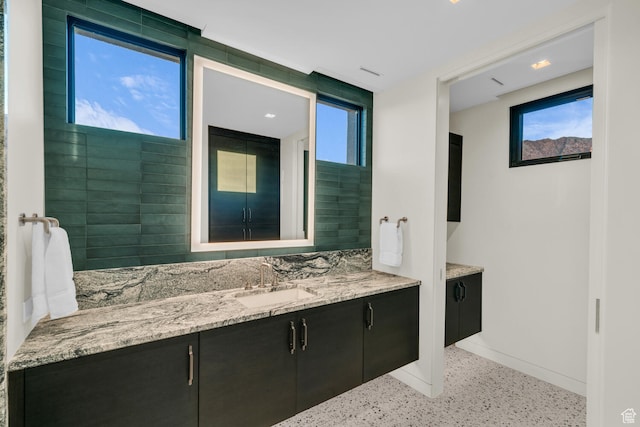 973 W Sipala Trl, Ivins, UT 84738 - bathroom featuring vanity