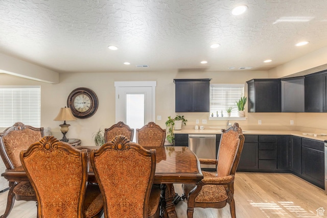 1485 W 350 N, Springville, UT 84663 - dining space with recessed lighting, light wood-type flooring, a textured ceiling, and visible vents