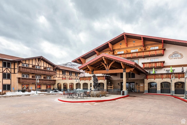 view of building exterior