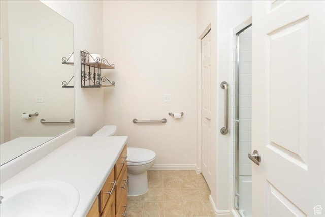 2896 W Abbey Springs Cir S, West Jordan, UT 84084 - full bathroom featuring a shower with shower door, toilet, vanity, tile patterned flooring, and baseboards