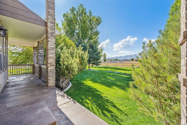 8938 N Canyon Wash Dr, Eagle Mountain, UT 84005 - view of yard featuring a mountain view