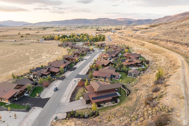 bird's eye view featuring a mountain view