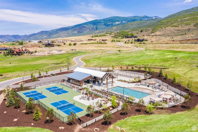 bird's eye view featuring a mountain view