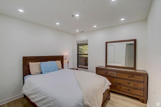 6861 N 2200 W Unit 9U, Park City, UT 84098 - bedroom featuring baseboards, visible vents, recessed lighting, and light wood-style floors