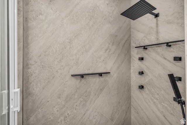 734 S 1220 W, Hurricane, UT 84737 - room details featuring a tile shower