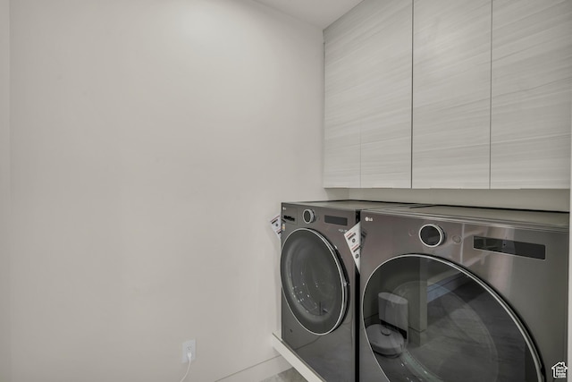 734 S 1220 W, Hurricane, UT 84737 - washroom featuring laundry area and washing machine and dryer