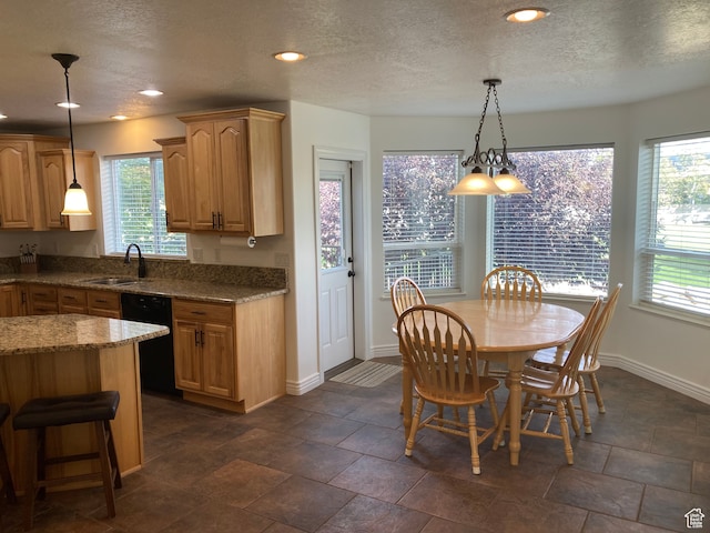 5046 W 4250 S, West Haven, UT 84401 - dining area featuring baseboards, a textured ceiling, and recessed lighting