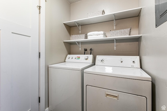 685 E 600 N, Spanish Fork, UT 84660 - laundry room featuring separate washer and dryer