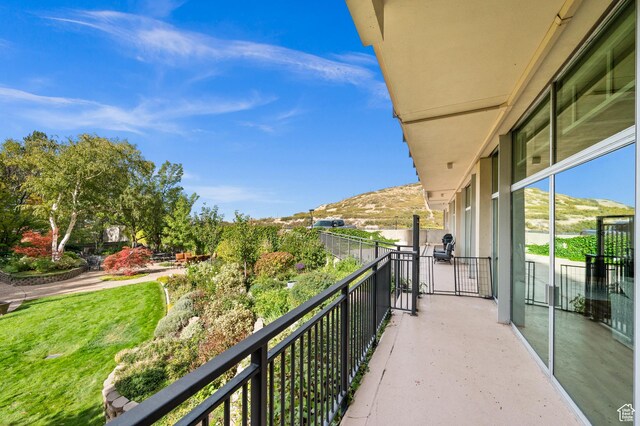 875 S Donner Way E Unit 111, Salt Lake City, UT 84108 - balcony with a mountain view