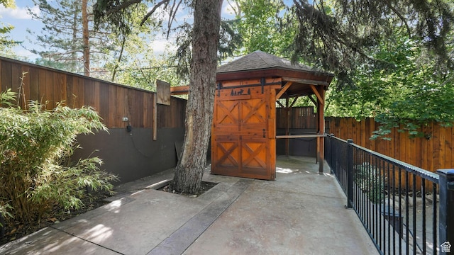 3640 E Aurora Cir, Salt Lake City, UT 84124 - view of outdoor structure featuring a fenced backyard