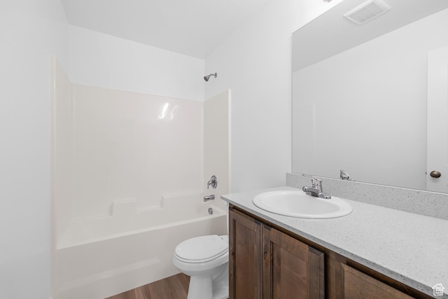 2003 S Freestone Blvd Unit 424, Santaquin, UT 84655 - full bath with vanity, tub / shower combination, and wood finished floors