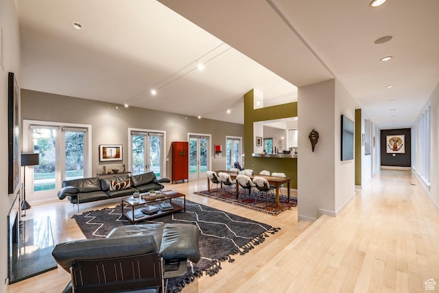 671 N Freeze Creek Cir, Emigration Canyon, UT 84108 - living area featuring wood finished floors, recessed lighting, and baseboards