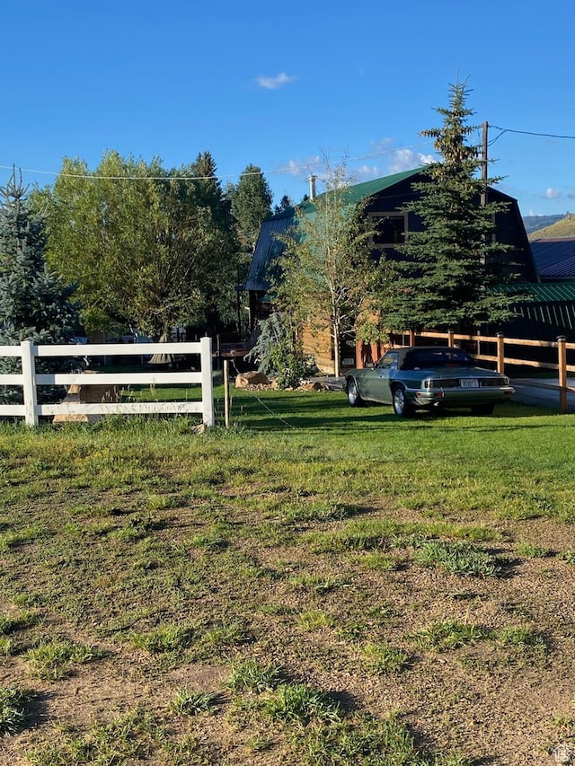view of yard featuring fence