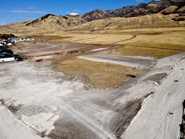 16 S 1100 E Unit 202, Hyde Park, UT 84318