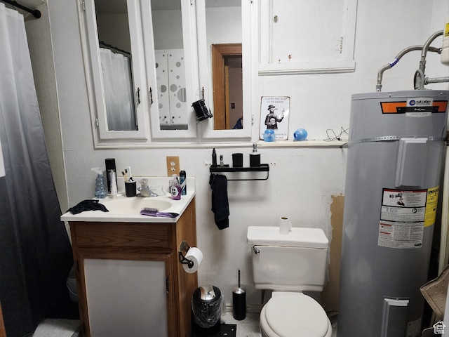 50 W 100 N, Salina, UT 84654 - full bath featuring electric water heater, vanity, and a shower with curtain