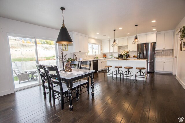 520 N 900 E, Hyde Park, UT 84318 - dining area featuring dark wood-type flooring and recessed lighting