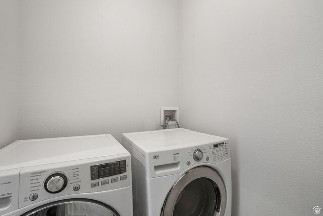 6882 W Bamburgh Way W, West Valley City, UT 84128 - laundry room with separate washer and dryer