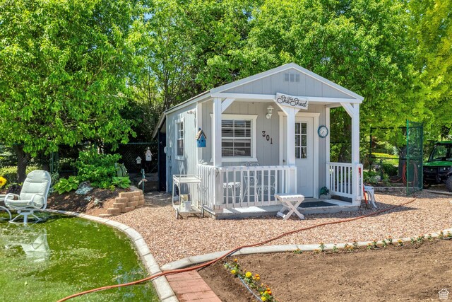 301 S Rachel Ln, New Harmony, UT 84757 - view of outbuilding with fence and an outdoor structure