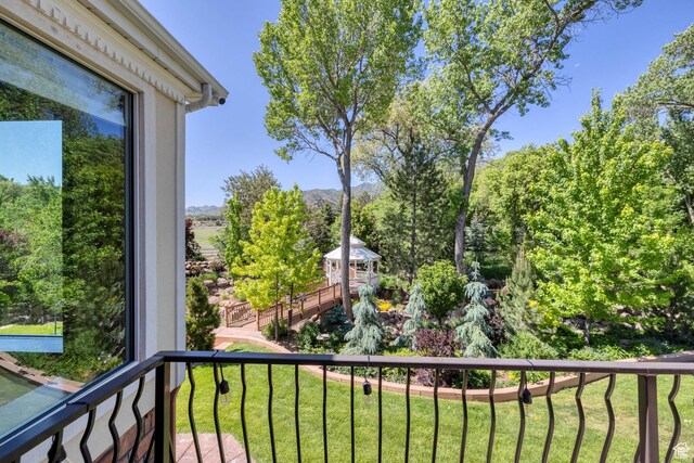 301 S Rachel Ln, New Harmony, UT 84757 - balcony featuring a mountain view