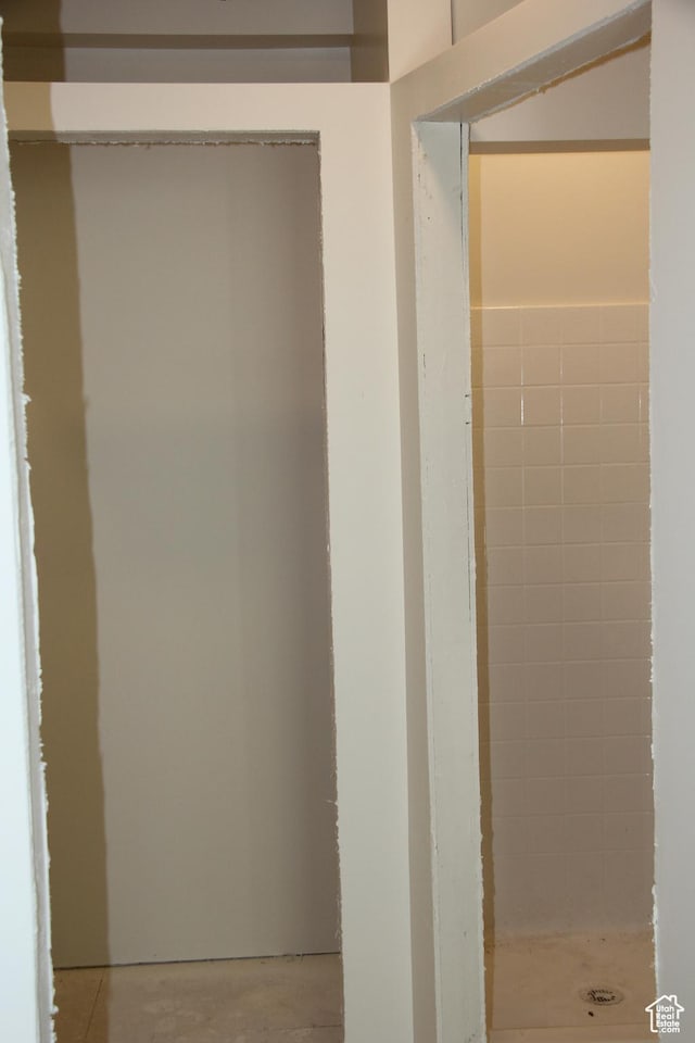 1627 W 950 S, Parowan, UT 84761 - bathroom with a stall shower