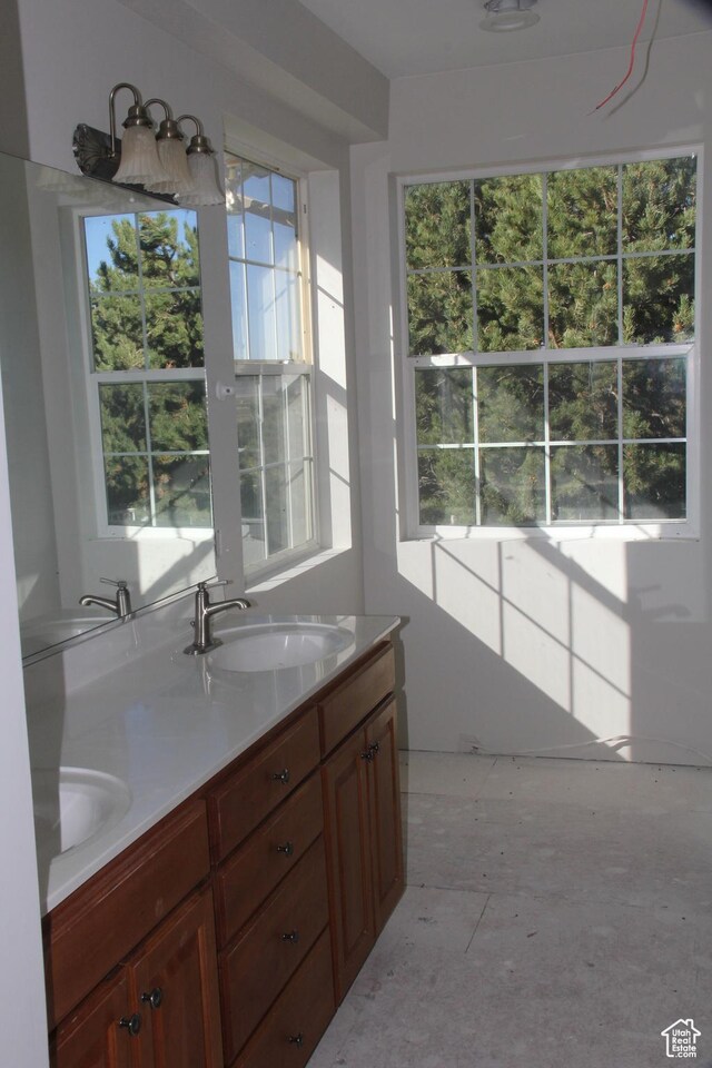 1627 W 950 S, Parowan, UT 84761 - full bathroom featuring double vanity