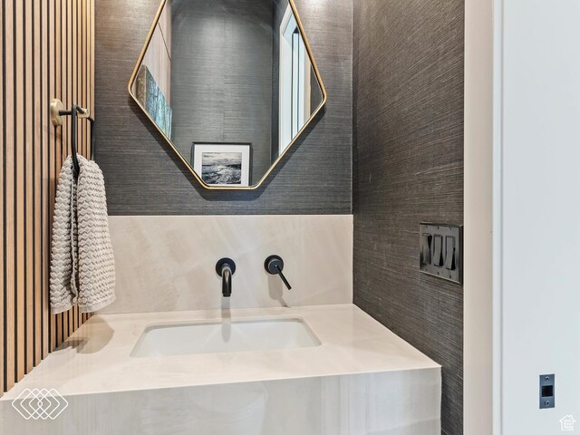 5731 E Porcupine Ridge Dr N, Eden, UT 84310 - bathroom featuring vanity