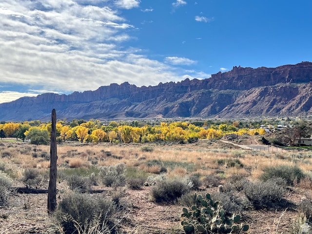 2060 Solar Terrace Dr, Moab, UT 84532 - view of mountain backdrop