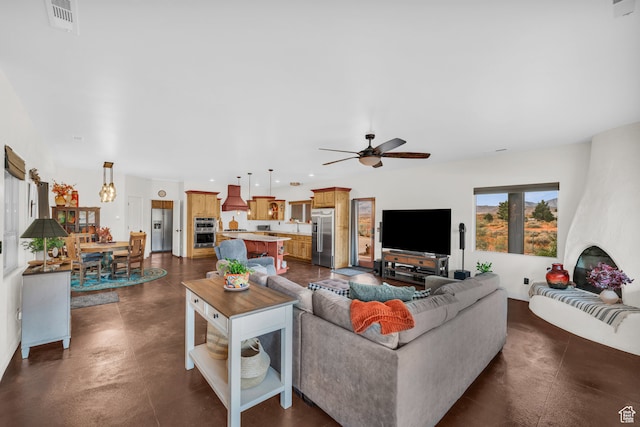 896 E Mesa Vista Dr, Ivins, UT 84738 - living room featuring ceiling fan