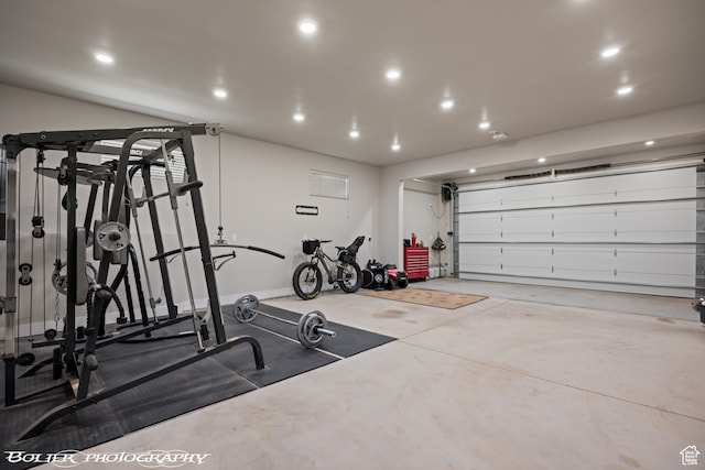 workout room with concrete flooring