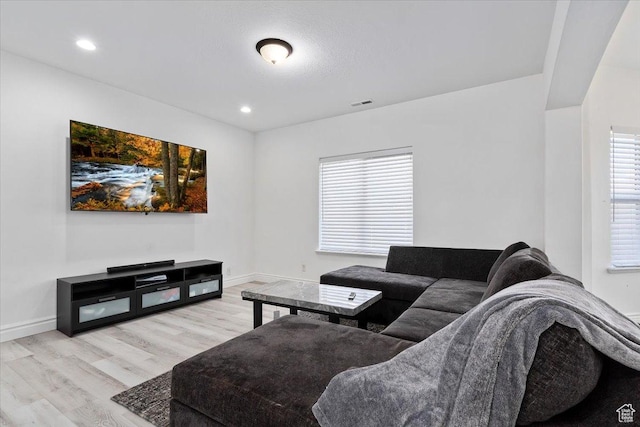 787 E 1950 S, Lehi, UT 84043 - living room featuring light wood finished floors, plenty of natural light, baseboards, and recessed lighting